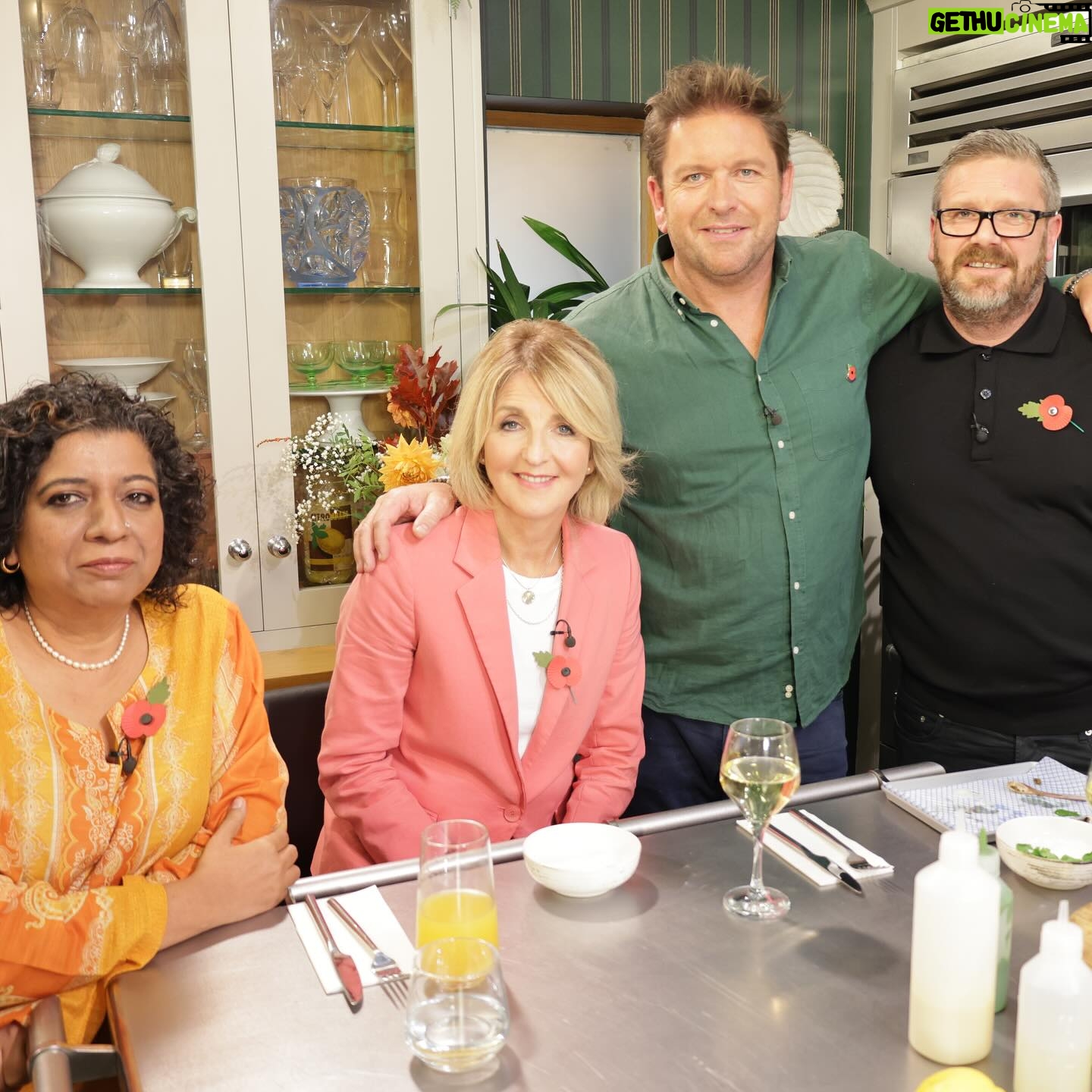 Kaye Adams - 1.2K Likes - Had an amazing time with @jamesmartinchef, @asmakhanlondon and @midsummerchef on James Martin’s Saturday Morning!
Watch 9.30 this morning on @itv or catch up after on @itvxofficial @saturdayjamesmartin