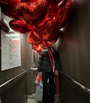 Kayla Kula Instagram - J’espère que vous avez passé une bonne Saint Valentin 🌹 en tout cas moi si 🥰

#picoftheday #ootd
