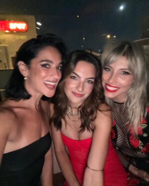 Kayla Compton Instagram - Would murder for these women. 😊