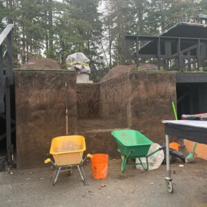 Kayla Compton Instagram - Now that episode 911 has aired, here are a few bts photos!
⚡️ 
Fun fact: We filmed the graveyard scene on my birthday! This scene is my favorite ❤️