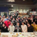 Kayo Noro Instagram - 先日ゴッドタンの新年会がありました🐉 ゴッドタンの集まりに参加するのは2回目です。 けど、みんなそんなもんらしいですw 数少ない貴重な会に参加できて良かったです♡ なおちゃんがいなかったのが残念ですが、忙しい事は素晴らしい事ということで😀👍 改めまして、私は只今ゴッドタンアシスタントをやらせていただいております。 制服の着こなしに悩んでおります。 が、やらせていただけているうちはどうにか着こなさないといけません！頑張ります！！ 去年制服のベストを新調させていただきましたが、しっくりくるサイズではなく、また変えて欲しいと密かにお願いしました。 生意気です。 お願いしたのはここだけの㊙️でお願いしますw #ゴッドタン