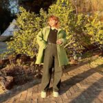 Kayo Noro Instagram - まだ寒かった時の衣装です☘️ それでは本日も、よろしくお願い致しますm(_ _)m ・ ・ ①沸騰ワード10コストコロケで矢田さんと真珠さんとりゅちぇといちご狩り行った時の思い出と共に🍓 ・ coat @jusglitty_official knit @sloane.jp pants @garageofgoodclothing_official sneakers @pumajapan pierce,ear cuff @zuttoholic rings @artidaoud ・ ・ ②写真を撮った場所と陽の具合が悪いですが、シャツがどんな色かものっぺり顔と共に載せときます🤙🏻 ・ shirt @ships_women_official pants @champion_japan @utspr pumps @tsurubymarikooikawa pierce,blacelet @zuttoholic rings @artidaoud ・ ・ ③フラメンコの趣味を見つけようというロケだと聞いて来て呑気な写真です♪この後半泣きしますw ・ blouson @champion_japan @utspr t-shirt,pants @81branca @utspr sneakers @pumajapan Pierce @zuttoholic ・ ・ ④トーク番組で若槻千夏さんは改めて只者ではないと感じたあとの自分に開き直った写真ですw ・ knit @cadune_official pants @micaanddeal_official pumps @zara jewelry @artidaoud ・ ・ ⑤韓国ロケ🇰🇷めちゃくちゃ楽しかった！この厚底のUGGを今年も買いそびれてしまったので、今年の冬はベージュの厚底UGGをgetしたいです ・ coat @aewen_matoph knit @lebouquet_official pants @gu_global stole @haunt_daikanyama @guestlist___tokyo boots @ugg ・ ・ ⑥テイラースウィフトのライブを見た後だったので、大胆なドレスに赤いリップをしたくなって着ました💋 ・ jacket @micaanddeal_official one piece @uncrave_official sandal @kanematsu_official jewelry @zuttoholic ・ ・ ⑦とても好きな衣装のあわせ😊 ・ knit,skirt @cadune_official boots @drmartens_japan pierce @zuttoholic ring @artidaoud ring @in_m_o_o_d ・ ・ ⑧ハマダ歌謡祭でこの日はゴスペラーズ黒沢さんと歌わせてもらえた日🎤マイクを奪いに行きました！嬉しかった！！！！！ vest @arpege_story knit @cadune_official skirt @grace_continental.div pumps @charleskeithofficial pierce @i_n_m_o_o_d rings @artidaoud ・ ・ ・