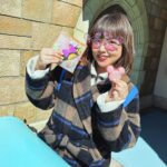 Kayo Noro Instagram - ディズニーパルパルーザ 🎀ミニーのファンダーランド🎀 ・ 思い出の写真たちです🩷 女子高生達がこのように写真撮ってましたのでマネして撮りました♡ありがとう女子高生 本当に可愛い可愛いイベントでした！ この日風がとても強くて ミニーのファンダーランドパレード見れなかったのはとてもとても残念でしたけども💦 可愛いミニーちゃんに会うことができて幸せです ミニーちゃんピンクって本当元気が出て可愛くて大好き💕 いつも元気と癒しをいただいておりますm(_ _)m 第2弾　ドナルドのクワッキー・ダックシティ　 もとても楽しみです😊 ・ 投稿遅くなっちゃったけども #パルパルーザ #ミニーちゃん #ミニーのファンダーランド🩷 #tdr #東京ディズニーランド