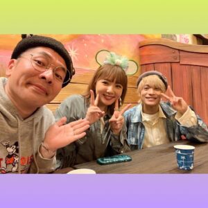 Kayo Noro Instagram - 日本テレビ　DayDay.  16日放送🤍
・
あ〜✨夢見たいな日を現実に過ごしました‼️
東京ディズニーシー新エリア
『ファンタジースプリングス』
ひと足お先に取材させていただきました！！
新エリアお知らせから約4年間？めっちゃくちゃ待ちましたよね！！！！！
すんごいことになってます！！
映画の世界本当に入り込んだ感覚で遊びました♡ 
等身大だ🤩と驚いてばかりでした！
・
ディズニー大好きうえちゃんと、WEST.中間淳太くんと一緒に楽しい楽しい取材をしてきたので、みなさん是非見ていただいて、ワクワクをファンタジースプリングスへ行くその日までためておいていただければと思います！！
・
#ファンタジースプリングス 
#東京ディズニーシー 
#ピーターパン
#塔の上のラプンツェル 
#アナと雪の女王 
#新エリア