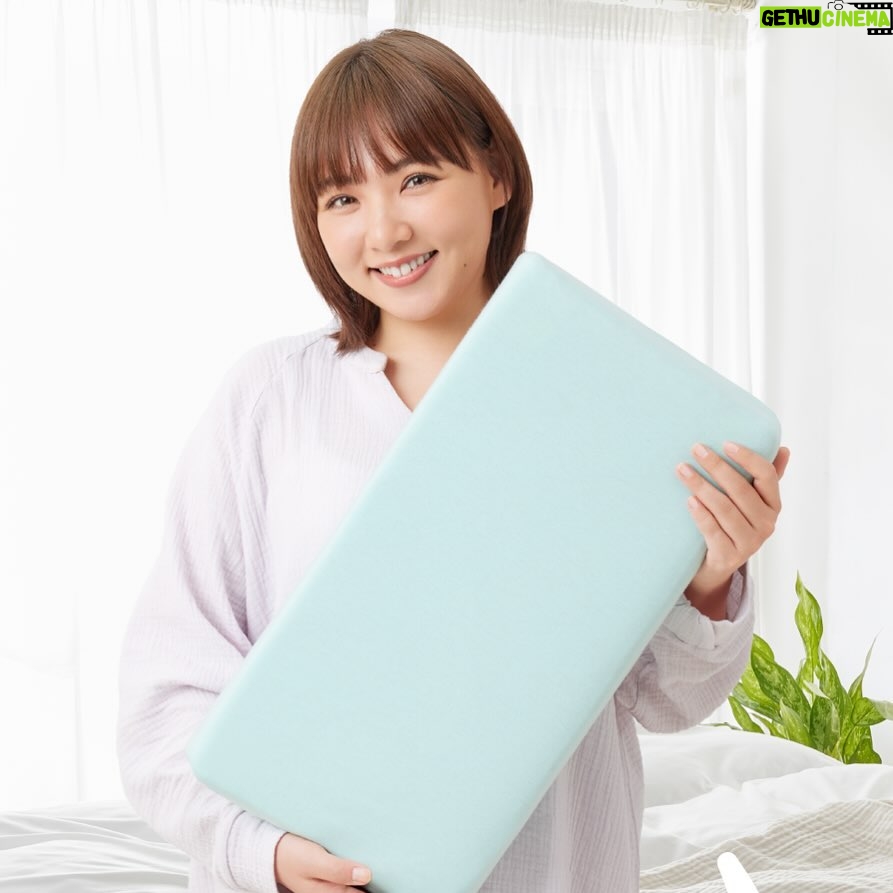Kayo Noro Instagram - 眠たい🥱💤 と思いながら自分が使ってる枕を思っております😴 首肩日によって調節出来るのが好きです😊 枕に悩んでる方いたら是非!! アスシアの枕使ってみてください! ・ @as.sia_official ・ ・ #アスシア #アスシア枕 #枕 #pillow