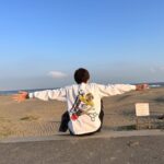 Kayo Noro Instagram - 2023年終わりですね🙄 今年はお仕事等、本当に色んなことを経験することができました。素晴らしい事も、楽しい事も、悔しい事も。とにかく沢山の経験をさせて頂くことが出来ました。 それと共に沢山の方との出会いがありました。 とても感謝しなくてはいけない1年になりました。 お友達にも沢山助けてもらいました。 家族にもとてもお世話になりました。 何よりも、応援してくださる皆さんにも沢山助けられていました。 みなさま、今年も本当にありがとうございます🙇🏻‍♀️ ・ ・ ・ さて、 写真はですね、私のお誕生日に家族で旅行に行った時のものです。みんなでゆっくりすごそうをテーマに、ワンちゃんと一緒に泊まれる宿へ行ってきました‼️ 今日はこの写真たちインスタにアップしようと決めていたのですが、昨日テレビ見てたらたまたまこの泊まったとこが映ってました☺️ 本当に素敵なところでした💓 今年は私のお父さんの病気が一気に3つも重なってしまい、お仕事も休み💈、半年間で4回の手術を乗り越えて、この年末はまた元気に過ごせています。このお宿プライベートの温泉があって、お父さんが半年以上ぶりに温泉に少し浸かることができて、その時の笑顔が忘れられません♨️ 色々と思い出の詰まった旅行になりました。 2024年も野呂家はりきって沢山お出かけしたいと思います😆 ・ 来年も、皆さんも私も、楽しい思い出がつまった一年になりますように。 ・ あと数時間ですが、、、 良いお年をお迎えください。