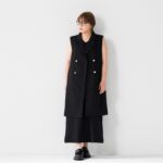 Kayo Noro Instagram - ・ 3月25日　9時〜　QVCより発売です ・ 1つ前の投稿&この投稿の商品が発売になります♪ リールでも商品インスタライブしながら紹介しているのでぜひみてみてください♡ ・ M.L.LL.3Lまでサイズ展開あります。 掲載の他にカラー展開あります！！ 私はLサイズ着てます。 ちょっとだけら大きめです。 平均体型の方はMサイズで👌 ・ それぞれサイズの特徴は少なからずありますが‼️m(_ _)m ・ #noticecolors #nc #qvc