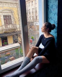 Actress Kayra Zabcı HD Instagram Photos and Wallpapers March 2024