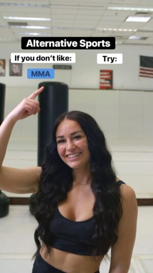 Kaytlin Neil Instagram - srry, that’s the only solution 🤷🏻‍♀️ Gloves from @centurymartialarts code KATNISS15 

#mmafighter #mma #mixedmartialarts #fighter