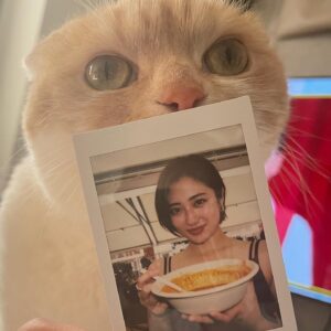 Kazusa Okuyama Instagram - #激辛グルメ祭り 🌶
#友達のねこちゃん　😸
