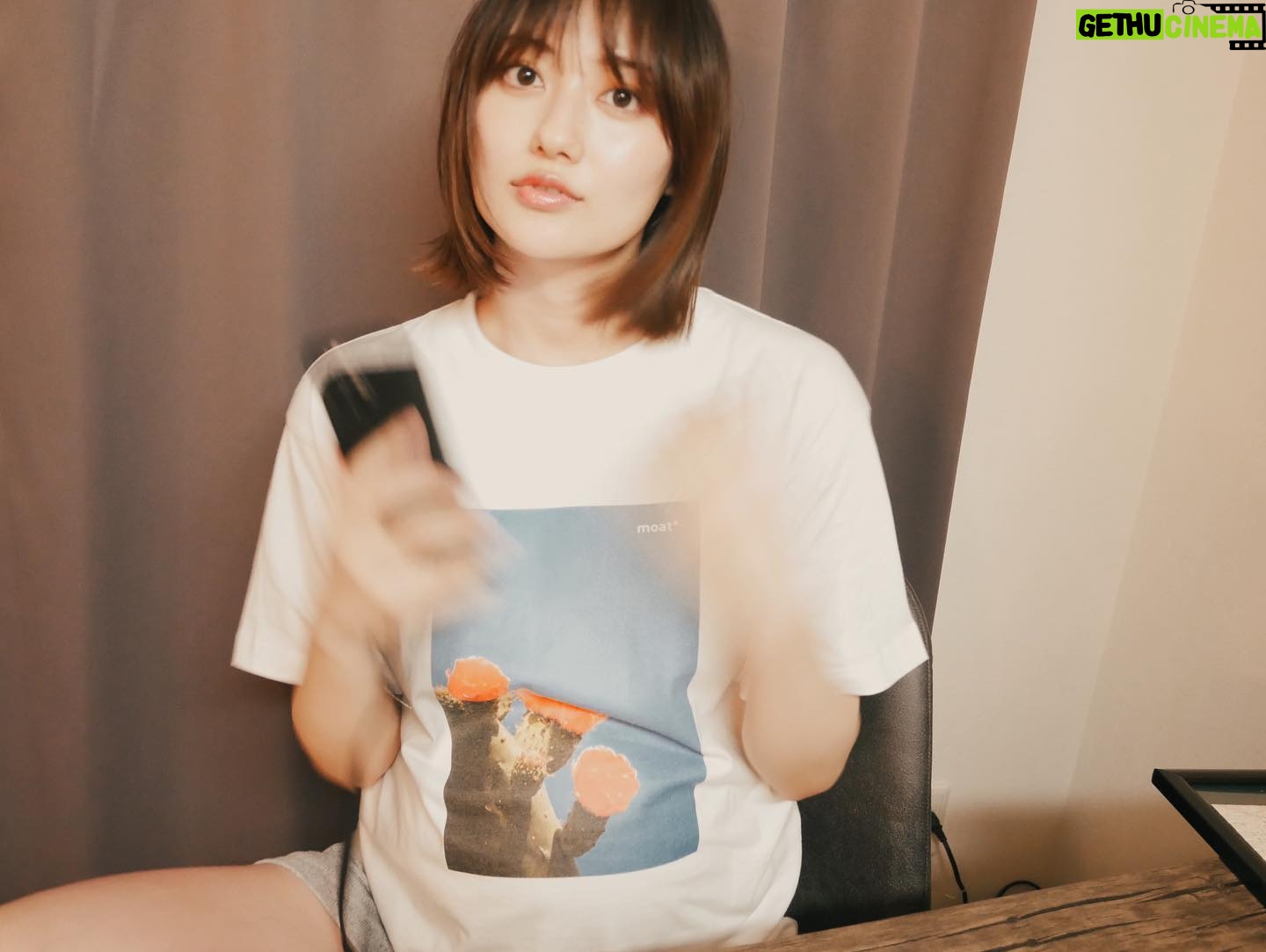 Kazusa Okuyama - 10K Likes - 日常
が彩るTシャツ @moat_asterisk
かわいすぎる🌵外で着るのも楽しみ