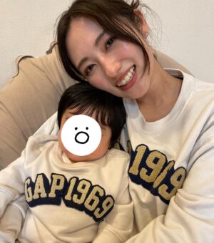 Kazusa Okuyama Instagram - もう金曜日！今週もお疲れ様でした！
mam1994
baby2023
#gap1969
#髪ボサ事件