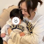 Kazusa Okuyama Instagram - もう金曜日！今週もお疲れ様でした！ mam1994 baby2023 #gap1969 #髪ボサ事件