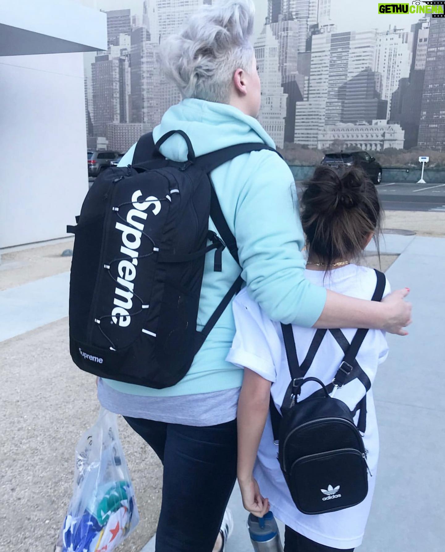 Kea Peahu - 9K Likes - i wanted to take this moment to wish a VERY special happy b-day to @carrie_calkins_ !! no words or things could thank you enough for all that you have, and continue to do for me. you’ve been there for me through thick and thin, and each day you continue being like another mom to me. you always support me and make sure i’m making the right decisions, and you always make sure that i’m staying healthy and i’m safe. so THANK you Carrie. i’ll always love you and be your little baby :) sincerely, your sidekick ❤️