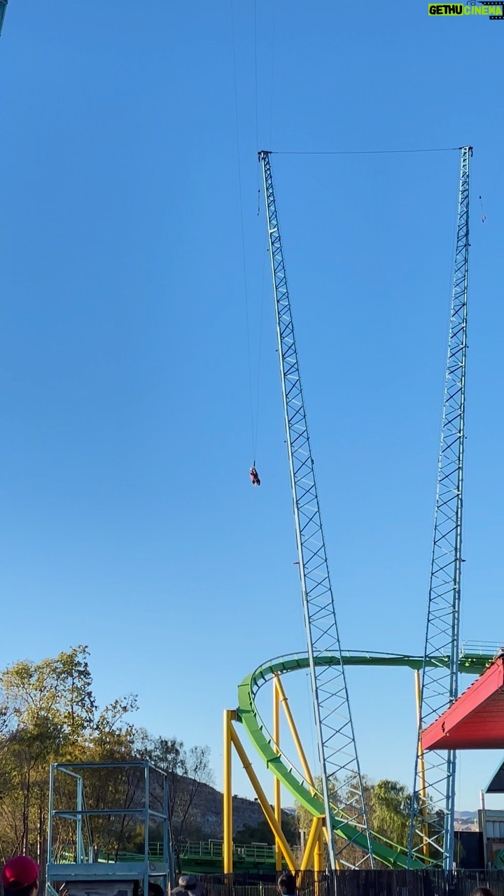 Kea Peahu - 3.4K Likes - decided to take it next level and go on “dive devil” at @sixflagsmagicmountain 😁 FS one of the best feelings. tag someone you’d wanna try this with in the comments ! #sixflags #divedevil #keapeahu