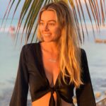Keeley Hazell Instagram - photo 💩