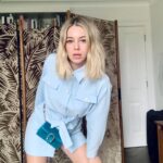 Keeley Hazell Instagram - Blue collar