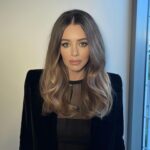 Keeley Hazell Instagram - Football is life!!! Ted Lasso S3 premiere.