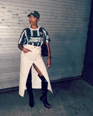 Keenyah Hill Instagram - You get the best effort from others not by lighting a fire beneath them, but by building a fire within ✨