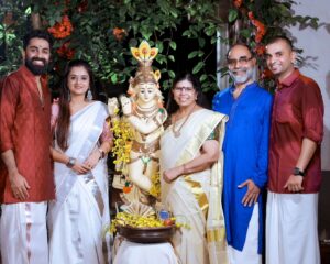 Keerthana Anil Instagram - Hope you all had a great Vishu and sadhya, wishing you all abundance of happiness. 

📸 @nithinnarayanan_

#happyvishu #yoyofamily