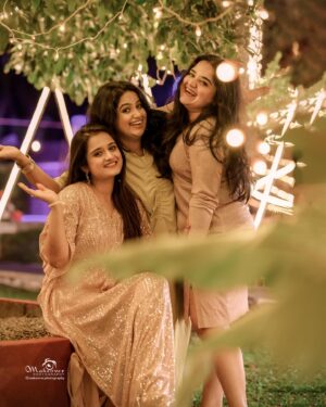 Keerthana Anil Instagram - Forever bonded, endless laughs ! ♥️👭👭♥️🧿