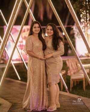 Keerthana Anil Instagram - I’m on team US ♥️😘👭🧿✨
My costume - @thanzscouture ♥️
Her costume - @sahasra_clothing_store ♥️
Jewels - @golden_cup_fashion_jewellery ♥️
Camera - @makeover.photography ♥️