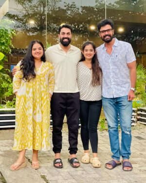 Keerthana Anil Instagram - Adding some more light and smile to our happy evening! 
🥰♥️