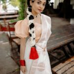 Keerthana Sreekumar Instagram - ONAM KACHERI Photography @raka_8_ Costume @thoran_by_zayi Makeup @makeupbyanil Jewelry @priya_anokhi_ Stylist @zohibzayi Special thanks @_brahm_an @ameerkbasheer @adharsh_sudharsan @_abhi_makeovers
