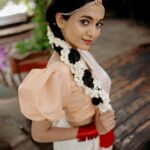 Keerthana Sreekumar Instagram - ONAM KACHERI Photography @raka_8_ Costume @thoran_by_zayi Makeup @makeupbyanil Jewelry @priya_anokhi_ Stylist @zohibzayi Special thanks @_brahm_an @ameerkbasheer @adharsh_sudharsan @_abhi_makeovers