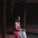 Keerthana Sreekumar Instagram - 🌸🌸🌸 Photography @bijuwhiteramp_photography Wearing @pearls_fashion_boutique Hair & Makeup @zintos_makeup_official