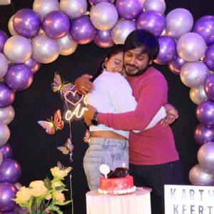 Keerthi Bhat Instagram - I Never thought anyone would ever makes me smile . laugh,and capture my heart  as fast as u have.,💗 Thank you  @its_vijay_karthek  mamma for this( 100 days  anniversary of engagement) beautiful suprise......i know ur not well but still u ...🥲. thank you so much and ofcourse I love u💗 U made my day special.Im so glad to have u💞 Thank you for coming my life🥰

Location:@bingetown_in

#couplegoals #keeka #100daysengaged💍 #happyanniversary❤️ loveumamma💞