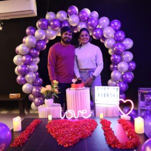 Keerthi Bhat Instagram - I Never thought anyone would ever makes me smile . laugh,and capture my heart  as fast as u have.,💗 Thank you  @its_vijay_karthek  mamma for this( 100 days  anniversary of engagement) beautiful suprise......i know ur not well but still u ...🥲. thank you so much and ofcourse I love u💗 U made my day special.Im so glad to have u💞 Thank you for coming my life🥰

Location:@bingetown_in

#couplegoals #keeka #100daysengaged💍 #happyanniversary❤️ loveumamma💞