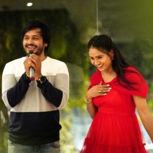 Keerthi Bhat Instagram - Again I fell in love with you because u loved me when I couldn't love myself ... only I can say bottom of my heart Love u mamma @its_vijay_karthek 💞 thank you so much for coming my life ,I'm lucky to have u😘

This beautiful clicks by : @maaaevents 

Location: @vyaamisrena_cafe

Costume by : @navyaaa._.naidu 

#surprisebirthday #surprise #love #couplegoals #loveu #keeka #happy #birthdayparty #hyderabaddiaries