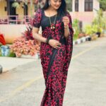 Keerthi Bhat Instagram – Sare love♥️

#sareelove #traditional #madhuranagarilo #ursradha#comfartablewear❤️