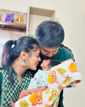 Keerthi Bhat Instagram - Happy Mother’s Day Mamma ,,,,’the only love that I really believe in is a mother’s love for her children’’ Now I’m believing u y coz now ur only my mom n dad love u Mamma I’m happy to tell u ur my Amma🥰

#happymothersday