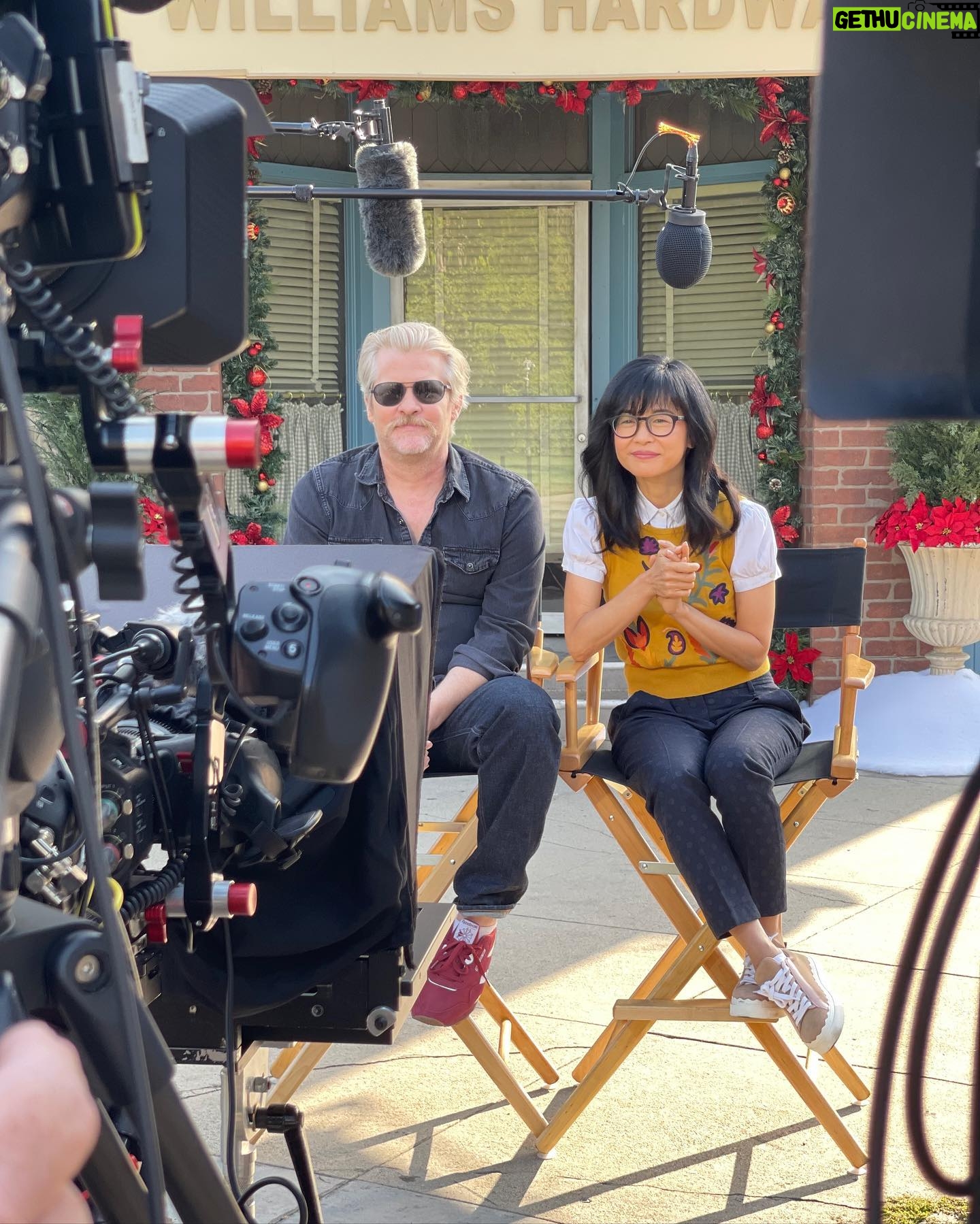 Keiko Agena - 122K Likes - Some shots from today! Hanging with #ToddLowe my TV hubby from #GilmoreGirls. Promos for @up_tv 🌟 The #GilmoreTheMerrier TV binge-a-thon. Coming to you thanksgiving week…
Make up @makeupbyhendra
Hair @jayceemnirajd