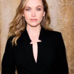 Kelley Jakle Instagram - I got some new shots of my head by @paulsmithphotography! I always feel a little nervous for shoots (what do I do with my arms?), but he and @muadrianabena (MUA) made me feel so immediately comfortable. Also grateful to @melaniejacobshair for sprucing up my locks before I left Austin! 🙏