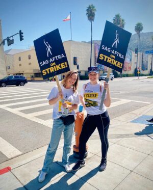 Kelley Jakle Instagram - And the strike goes on. Proud to stand with our union! #sagaftrastrong