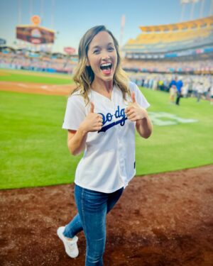 Kelley Jakle Instagram - What a fun night! Thank you for having us @dodgers 💙 📸: @markhapka