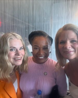 Kelli O'Hara Instagram - @thetonyawards nominee luncheon @rainbowroomnyc catching up with old friends and celebrating this Broadway season.  Thank you @jennyandersonphoto for capturing it all.  Thank you @emilysanchezstyle and @lindsayblockstyle and @makeup.byjoh it takes a village.
