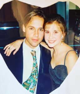 Actress Kellie Martin HD Instagram Photos and Wallpapers May 2021