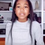 Kellie Shanygne Williams Instagram - Baby girl has finally found a place where her inner fashionista is celebrated. Checkout @beesthingsresale a fabulous luxury consignment shop where all items are 100% authentic.