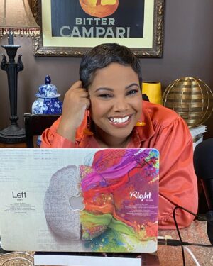 Kellie Shanygne Williams Instagram - #welcometothefamily @telma_hopkins @dreamflix_tv @dreammerchantmedia_llc #backtobusiness #workingmom