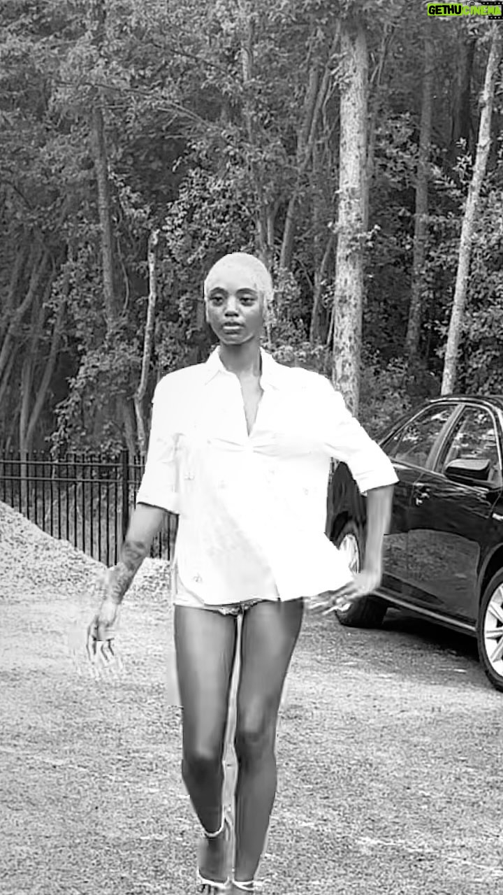 Kellie Shanygne Williams Instagram - #blackgirlmagic 🔥🔥🔥🔥 @kellieswilliams @beverly_hillz_90210 @patjackson561 @nivre1220 #beauty #melaninpoppin #blackgold #granddaughter #niece #daughter