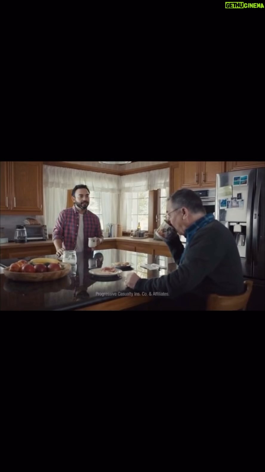 Kellie Shanygne Williams Instagram - #tvdad #familymatterstvshow #progressive commercial