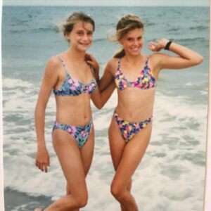 Kelly Noonan Instagram - 35 years of best friendship 🥂 HAPPY BIRTHDAY TO MY TWIN SOUL and SISTER Carolyn! She has been my ride or die since AYSO in 1989 ⚽️ Best auntie to Roo and the kindest heart imaginable. No wonder her name is CARE. May this crazy year bring you all the magic you deserve and more Buna! 💫
