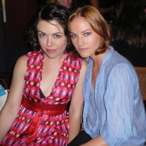 Kelly Overton Instagram - Ah those sweaty NYC late nights dancing til dawn!!! Miss you @octoberannie @jonathandhansen #flashbackfriday