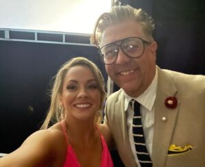 Kelly Stables Instagram - Oh what a night! Finally pausing to post pics from hosting the 15th annual @burbankfilmfest Awards gala with the undeniably incredible @timburton Such a great time honoring this legend with the hugely talented  @dannyelfman 
Congratulations to all of the filmmakers. I saw most of the screened movies and WOW! Burbank brings it! Thank you to @kurtrpat @selahvictor @ericpete @bridgetkyle @vluu @yolakin @dsroth99 @realjennifertaylor @kevinbootphotography @lasdoscreative @tyronetannofficial 
#timburton #indiefilm #hotpink
