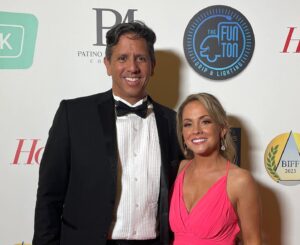 Kelly Stables Instagram - Oh what a night! Finally pausing to post pics from hosting the 15th annual @burbankfilmfest Awards gala with the undeniably incredible @timburton Such a great time honoring this legend with the hugely talented  @dannyelfman 
Congratulations to all of the filmmakers. I saw most of the screened movies and WOW! Burbank brings it! Thank you to @kurtrpat @selahvictor @ericpete @bridgetkyle @vluu @yolakin @dsroth99 @realjennifertaylor @kevinbootphotography @lasdoscreative @tyronetannofficial 
#timburton #indiefilm #hotpink