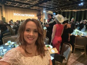 Kelly Stables Instagram - I love a gala. Thanks @natalie_lander for inviting me to this beautiful evening raising needed $$ for children. Awesome performances by @josephleobwarie @andrewleeds the incredible ladies of #share & many more, & preshow shenanigans w @joannaleedsofficial b4 my always late date @selahvictor made the night super fun #Boomtown
